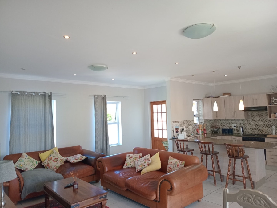 To Let 3 Bedroom Property for Rent in Kraaibosch Country Estate Western Cape